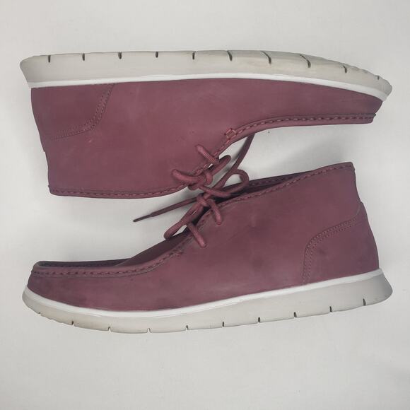 UGG Hendrickson Mens 12 US Chukka Boots Leather Wine Ankle Boots Lace-Up 1013990